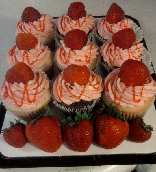 Sweet Elegance Cakes-By Tracie Strawberry Cupcakes